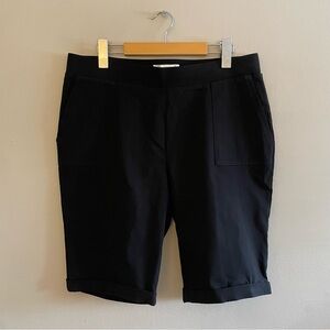 89th & Madison Black Bermuda Shorts Cuffed Hem – Size Large GUC